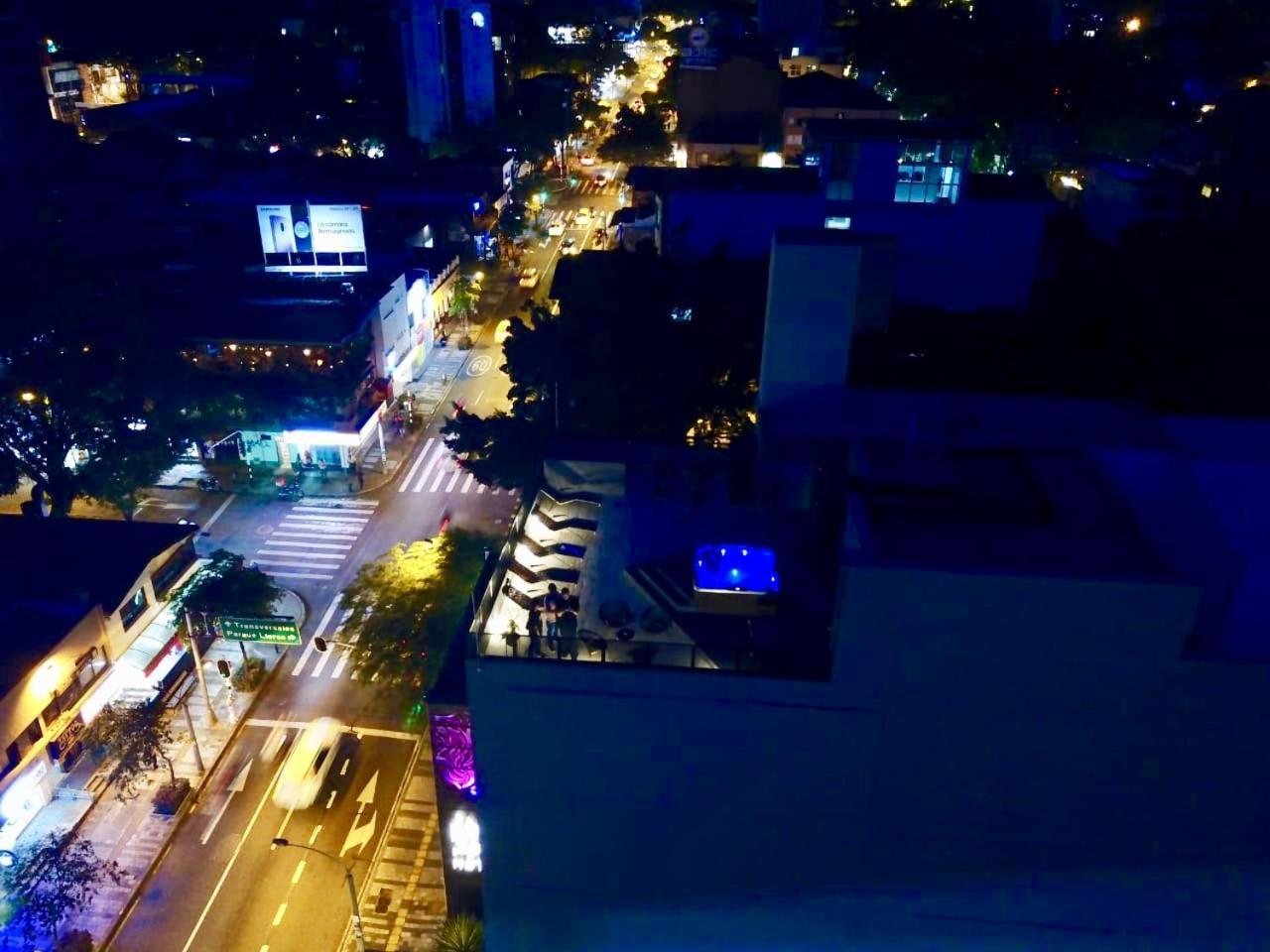 Hotel Dix Medellín Exterior foto